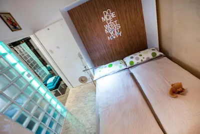 Image de Appartement suite, centre ville, proche Hundertwasserhaus 2 chambres