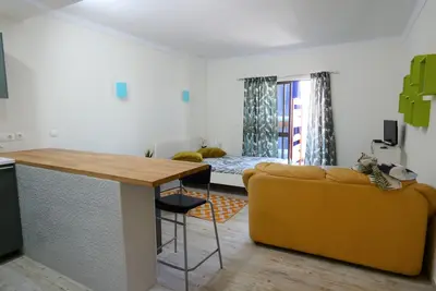 Image de T0 près du centre et des plages de la ville d'Albufeira - Max 4 personnes