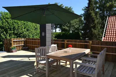 Image de Appartement entièrement rénové avec une grande terrasse au milieu de la nature