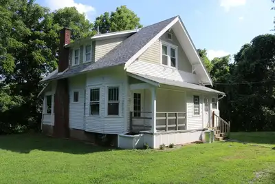 Image de Toute la maison à 4 minutes de l'Université de l'Ohio en voiture, très agréable!