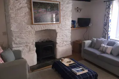 Image de Howton Cottage - chalet de village sur le chemin de la côte à côté des plages