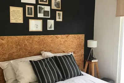 Image de Bel appartement dans la ville avec vue sur la jungle et piscine