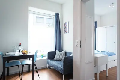 Zh Jaguar - Altstetten HITrental Apartment