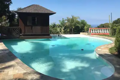 Image de Homerez - Bungalow confortable à Ruisseau avec piscine partagée