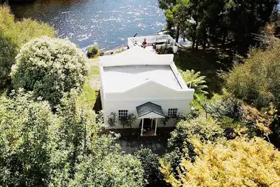 Image de Forth River Cottage - Chambres d'hôtes de luxe au bord de la rivière