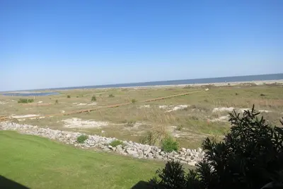 Image de Oceanfront Midisle Prvt Pool 3Nouveaux Bains, Cuisine, Planchers, Ac, Rénovation Totale!