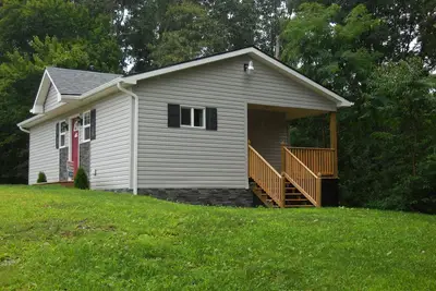 Image de Nouveau Red Bird Cottage