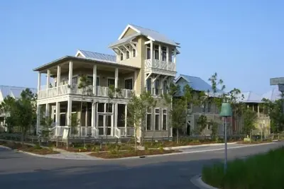 Image de Maison De Transport Aquarelle Exquis! Sleeps 2-4 - Venez À La Plage Et Profitez De 30a! !