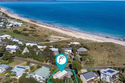 Image de Empreintes de pas à Carrickalinga - 31, promenade Solitude