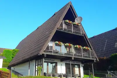 Image de Maison de vacances avec 3 chambres, 2 salles de bain, 2 balcons, 2 terrasses