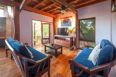 Image de Superbe maison éco conçue avec une vue imprenable sur l'océan à 180 degrés pour 8 personnes