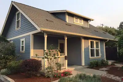 Image de Blossom View Cottages: Luxueux 3 chambres + boudoir près des théâtres, centre-ville