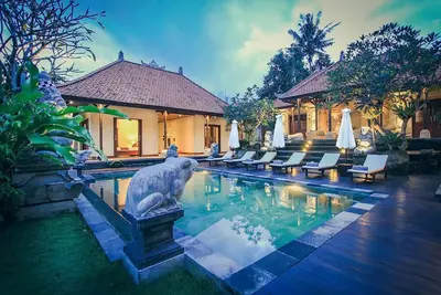 Image de Villa de style Bali à 5 minutes du centre d'Ubud!
