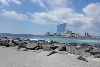 Image de *** Parfait condo en bord de mer avec piscine chauffée *** Nouvelle cuisine et planchers