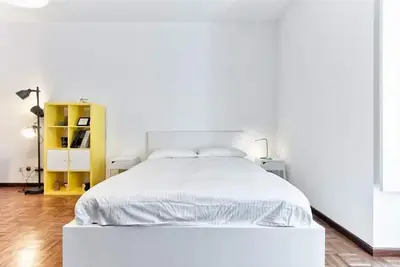 Image de Studio élégant x 3! À 2 pas de Porta Nuova!