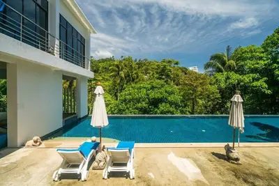 Image de Kh2604 - Appartement avec vue sur la montagne pour 4 à Karon, à 650 mètres de la plage