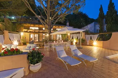 Image de Monte Argentario, Tuscany, whole villa with panoramic view.