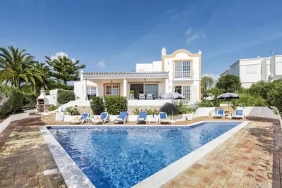 Image de Buganvilia - Lovely 3 bedroom villa in Guia