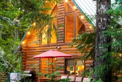 Image de Majestic Mountain Home sur 10 acres avec bain à remous