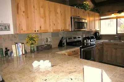 Image de Indian Village Gem vous attend! Accès facile aux pistes et au village.