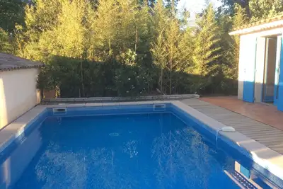 Image de Belle villa rurale dans le jardin privé avec piscine chauffée extérieure