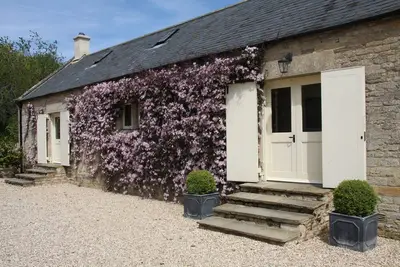 Image de Le grenier est en zone rurale, parfait pour les familles, les couples et les animaux domestiques.