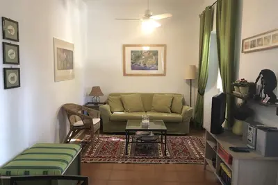 Image de Appartement avec jardin, piscine et jacuzzi Dans cadre de rêve