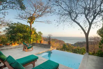Image de Casa Tranquila- Jungle Luxury avec vue sur l'océan au-dessus de Playa Maderas