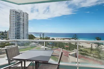 Image de Ocean Plaza Unit 936 - Sur la plage dans le centre de Coolangatta