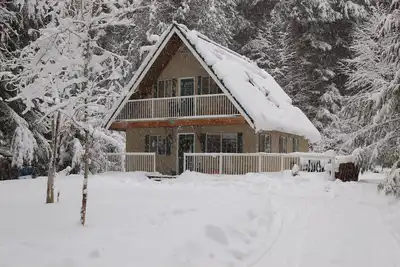 Image de Chalet, propre, 3br / 2ba à Snowline, les meilleurs tarifs, près du ski, WiFi & Hot
