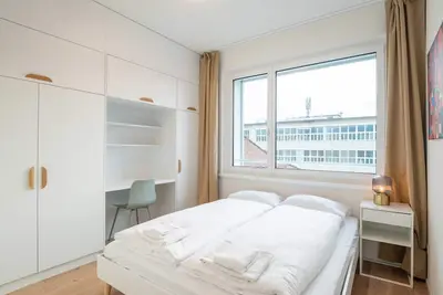 Image de Zh Red 5 - Letzigrund HITrental Apartment