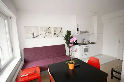 Zh Inler - Stauffacher HITrental Apartment
