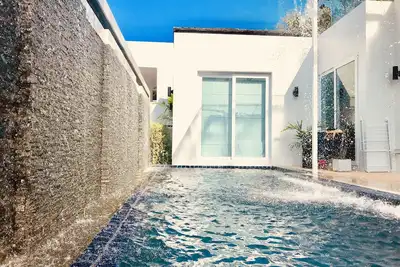 Image de Phuket Mountain View 2br Waterfall Private Pool Villa in Kamala