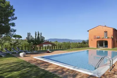 Image de Maison de vacances privée avec piscine privée, Wifi, climatisation, Tv, balcon, près de Lucques