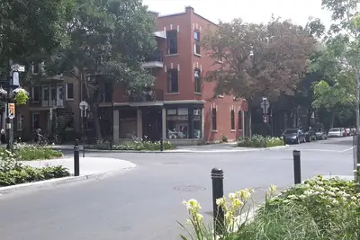 Image de Montréal / Plateau Mont Royal: Grand appartement (95 mètres carrés)