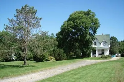 Image de Maison Stoneybrook - Propriété historique sur 1. 7 acres de terrain