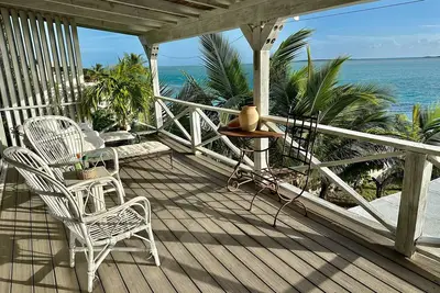 Image de Appartement à l'étage sur la plage avec vue sur le lagon