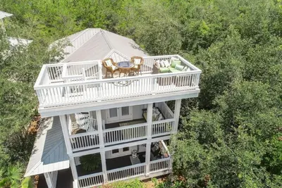 Image de SeaStar - Sky Deck Gulf Views, accès à la plage, immense piscine / bain à remous, récemment rénové