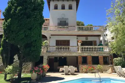 Image de Villa avec piscine et jardin dans le centre de Palma