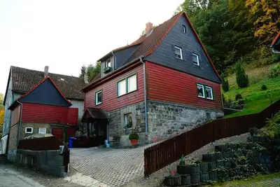 Image de Burgbergbutze im Harz - adapté aux familles, animaux acceptés, WiFi gratuit,