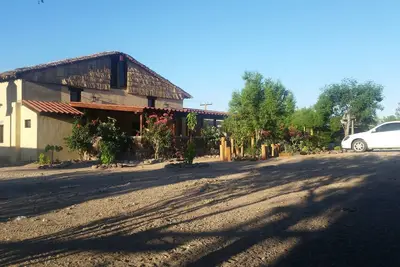 Image de Rancho Espinoza situé dans une oasis