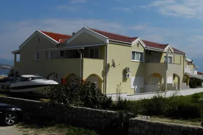 Image de Appartement de vacances avec climatisation et barbecue