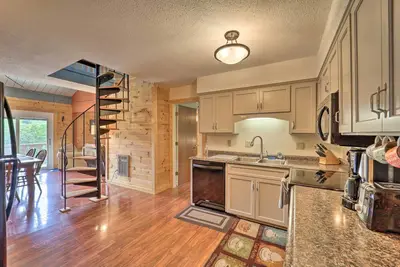 Image de Condo confortable - À pied du complexe, 9 milles de Sugar Mtn!