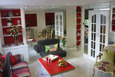 Image de Knightsbridge - rapport qualité / prix TRÈS Propre-! ! - Visite Video - 2 Doubles