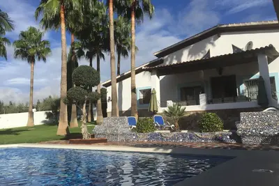 Image de Stunning, private villa with beautiful pool, gardens & views