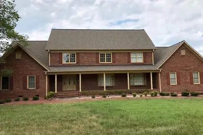 Image de Belle maison exécutive<br>À quelques minutes de Greensboro, Highpoint, Burlington