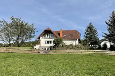 Image de Logement de vacances pour voyageurs, installateurs et château / Hochzetsgäste