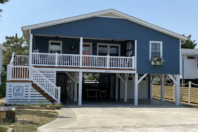 Image de 4 chambres 2 salles de bain * Piscine * Mid Island * Rue calme bordée de jardin * à quelques pas de la plage