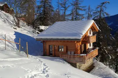 Image de Mountain Lodge Loulou: chalet de luxe à 250 m des remontées mécaniques avec sauna.