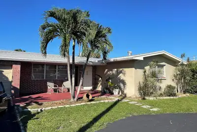 Image de Mins from Everything -Private House 3 / 2- Pet Free / Sans fumée